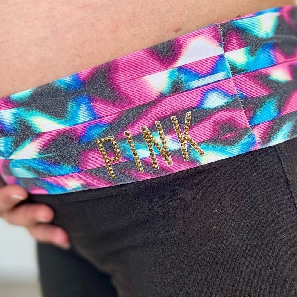 Vintage Y2K Victoria's Secret PINK
Rhinestone Fold Over Yoga Pants - Aztec Print - Picture 3 of 10